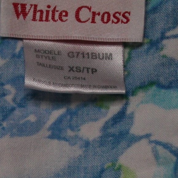 Set Of 2 White Cross Colourful Scrub Tops Size XS - Picture 3 of 6